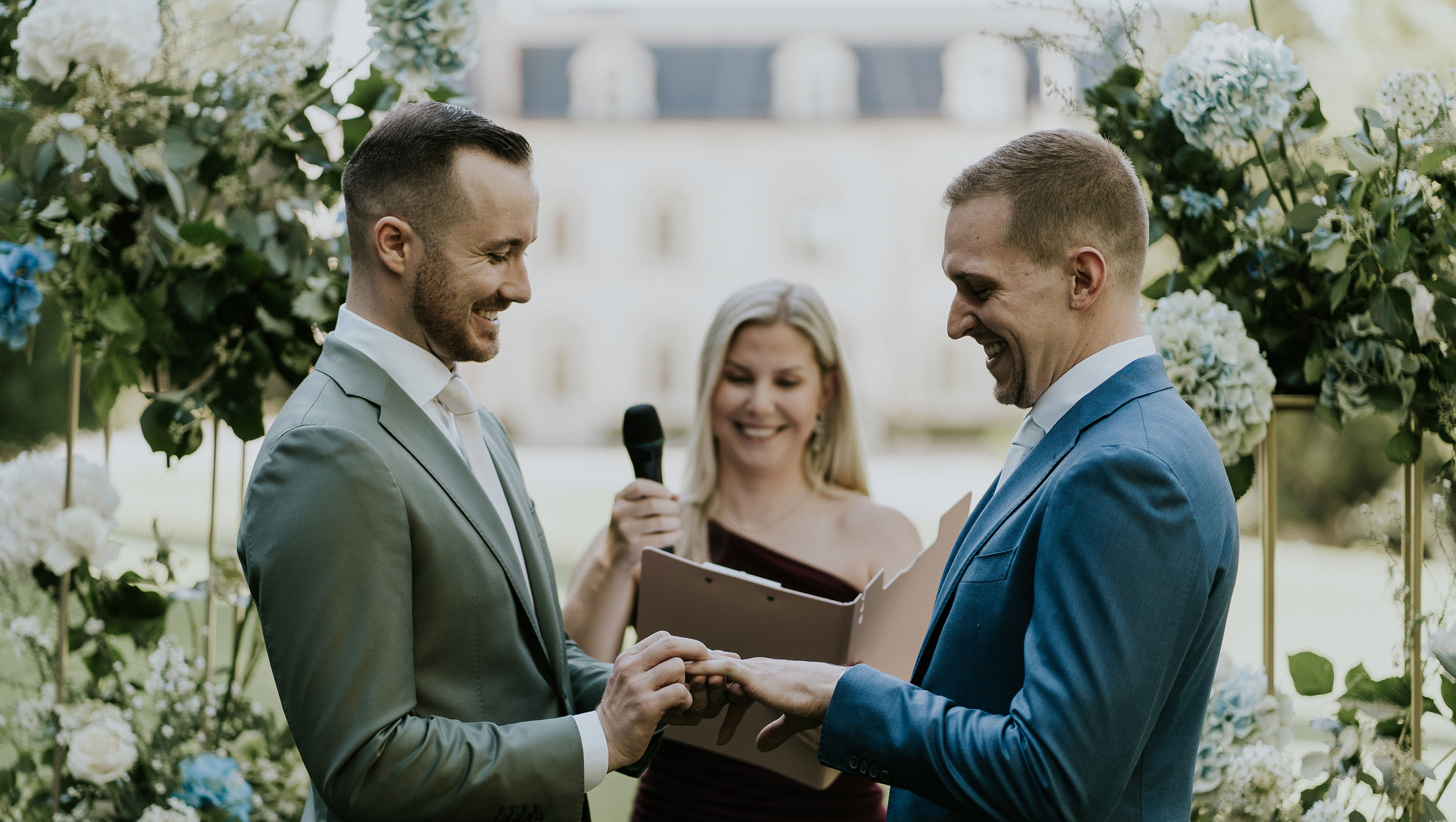 ceremonie-laique-homme-mariage